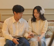 연애 예능 커플 줄줄이 결별..김동완♥서윤아 "시집 가서 같이 살아야지" ('신랑수업')