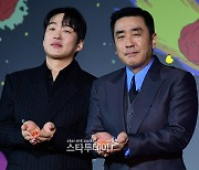 ‘닭강정’ 류승룡·안재홍 “상상불가 스토리 쾌감 철철”