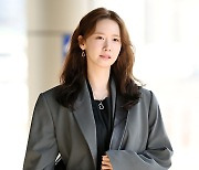 윤아 '공항에서 화보촬영 중'[엑's HD포토]