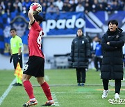 경기력은 작년 그대로...FC서울-김기동 감독, 서로에게 적응할 시간 필요하다