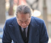 '음주 사망사고' 의협 간부 "달 가리키는데 손톱 때 지적해서야..."