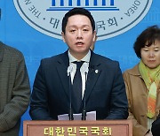 더불어민주연합, 비례후보 임태훈 부적격 철회 요구 거부