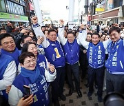 "대전 보수지역에서 이겨야 총선 승리" 박용갑 후보 결의