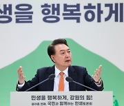 [속보] 윤 대통령 “익산∼여수 180㎞ 고속철도망으로 연결”