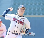 [MD포토] 곽빈 '좋은 컨디션 유지한다'