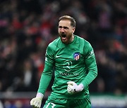 '승부차기 신들린 선방' 아틀레티코 UCL 8강 이끈 GK 오블락 "단지 운이 좋았어" 겸손