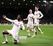 카세미루 이적해도 문제 없다…초유망주 경험 축적에 맨유 선배들 '함박 웃음'