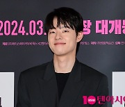 [TEN포토]김동휘 '스윗한 미소'