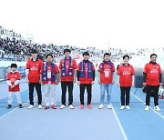 한국프로축구연맹, 충남아산FC '빨간 유니폼' 논란에 "징계 사유 아니다"