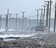 6억 들여 쌓은 美모래언덕, 3일만에 사라졌다..대체 무슨 일?