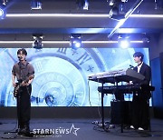 NND "데뷔 사진 SNS 업로드, 난리 나..여동생 '오글거린다' 응원" [스타현장]