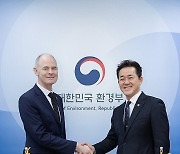 아일랜드 환경기후통신부 차관 만난 임상준 차관