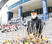 [포토]‘아이들에게 메이저리그 꿈을’ 마해영 리틀야구연맹 본부장