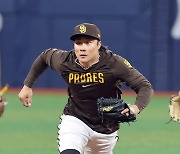 [IS 인터뷰] 쉴트 SD 감독 "김하성은 MLB 최고 유격수, 또 다른 GG 수상 기대해"