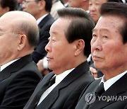 [삶-특집] "전두환 술먹으면 '어머니 노래' 불러…어린시절 회상하며 눈물"