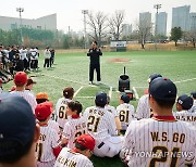 격려 발언하는 윤석열 대통령