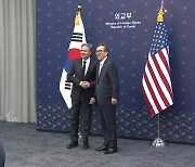 한미 외교장관 서울에서 회담..."北 완전한 비핵화 위해 긴밀 공조"