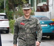 박정훈 해병 前 수사단장, 군검사 고소…"허위사실 기재"
