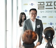[mhn포토] 두산건설 위브 이정환 대표 '출정식 참석'
