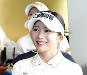 [mhn포토] 정지유 '일본 투어 앞서 출정식에서 환한 미소'