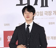 '한소희♥' 류준열, 오늘(19일) 첫 공식석상…'환승연애 논란' 입 열까