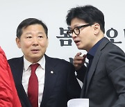 [단독] 한동훈 "비대위원, 비례 못한다 한 적 없어"…이철규 주장 반박