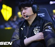 ‘캐니언’ 김건부, “오랜만에 열기 가득한 경기장, 더 재밌어” [LCK 톡톡]