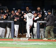 겁 없는 감독과 주장, 김하성의 샌디에이고를 "이기려고 했다"…MLB와 명승부, LG는 어떻게 기억할까