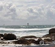 강원동해안 초속 6∼15ｍ 강풍 예보…속초해경, 위험예보 주의보