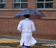 금요일 낮 전국 최대 40㎜ 비…기온 점차 올라 '포근' [내일 날씨]