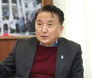 김영환 충북지사 “세상 뜨면 시신 충북대 의대 기증”