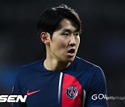 "네이마르-음바페 같은 영입은 옛 이야기" 佛 매체, PSG 바뀐 정책 조명...PSG 월급 TOP10 공개까지