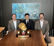 KBO 허구연 총재, 샌디에이고 경영진과 지속적인 교류 논의