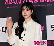 [TEN포토]조유리 '점점 더 이뻐지네'