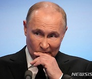 푸틴, 모스크바 총격 테러 긴급 보고 받아…"피해자 회복 기원"
