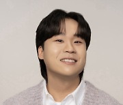 '국민가수' 김동현, 팬미팅→싱글·솔로 콘서트까지 열일 "주어지는 일들에 최선"[일문일답]