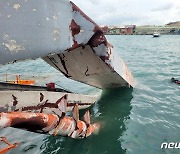 울산 온산항 정일부두서 크레인 전도…작업자 2명 숨져