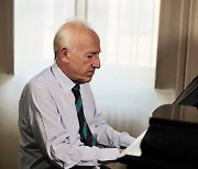 '피아노 황제' 마우리치오 폴리니 별세…향년 82세