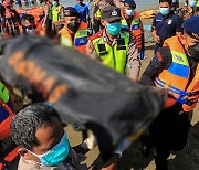 유엔 “로힝야 난민선 침몰, 70여명 사망·실종”