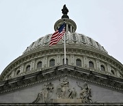 美의회, 2024 회계연도 예산안 통과…셧다운 피했다