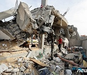 [포토] 이스라엘 공습으로 무너진 라파 건물