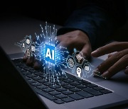 근로자 위협하는 AI...英 "800만개 일자리 사라진다"