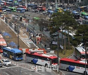 [포토]서울 시내버스 총파업 하루 앞둔 환승센터