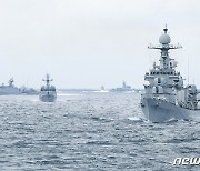 해군, 전 해역서 해상기동 및 사격 훈련