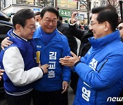 "윤정권 심판" vs "정권교체 완성"…민주·국힘 인천선대위 출범