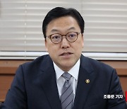 기재1차관, 인천 남동산단 찾아 빈일자리 해소방안 점검
