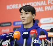 6개월 사이 AG 금메달, A대표팀 데뷔, A매치 데뷔골 이뤄낸 박진섭 "다음은 월드컵"