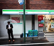 "배고파서 미안합니다"…예의바른(?) 편의점 강도, 일본서 화제