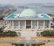'총선 D-13' 유권자 76.5% "반드시 투표하겠다"…21대보다 3.8%p↑