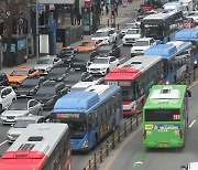 서울 시내버스 총파업 11시간 만에 철회...퇴근길 정상운행